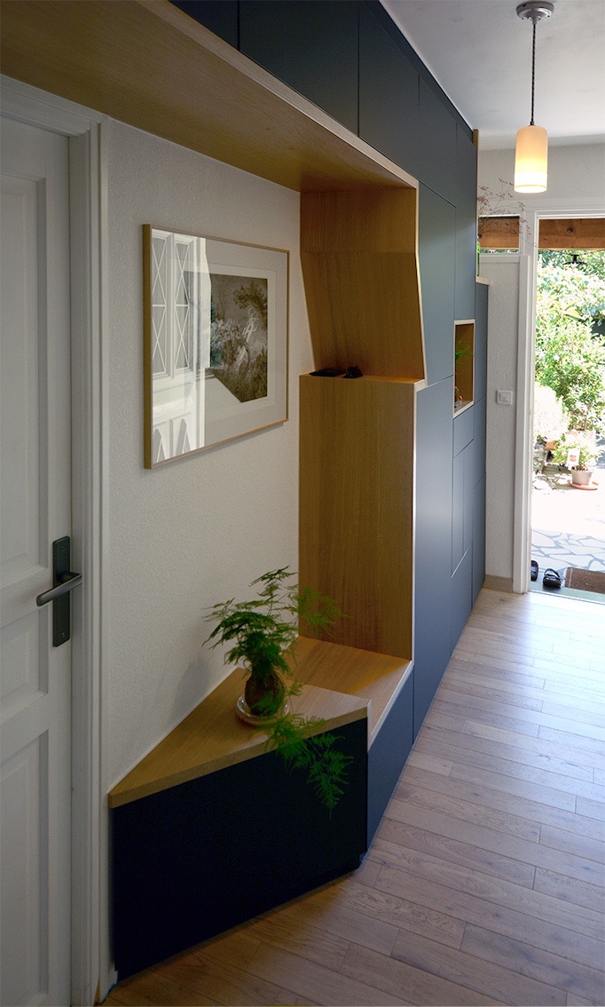 Dressings et agencement intérieur en chêne réalisé par Authentik'Bois à Castries