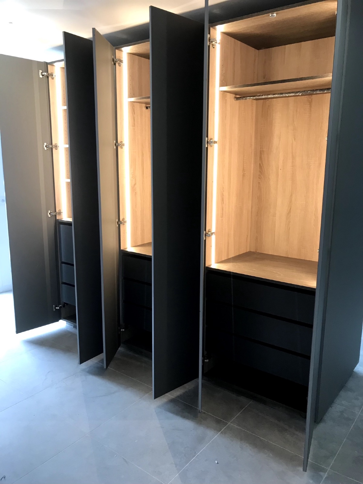 Dressing réalisé par Authentik'Bois à Montpellier