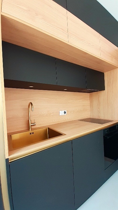 Cuisines sur mesure en panneaux réalisé par Authentik'Bois à Lattes